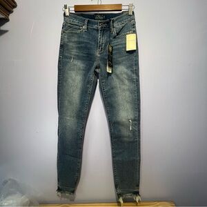 NWT Lucky Brand Miracle Stretch Mid-Rise Brooke Jeans - 2/26